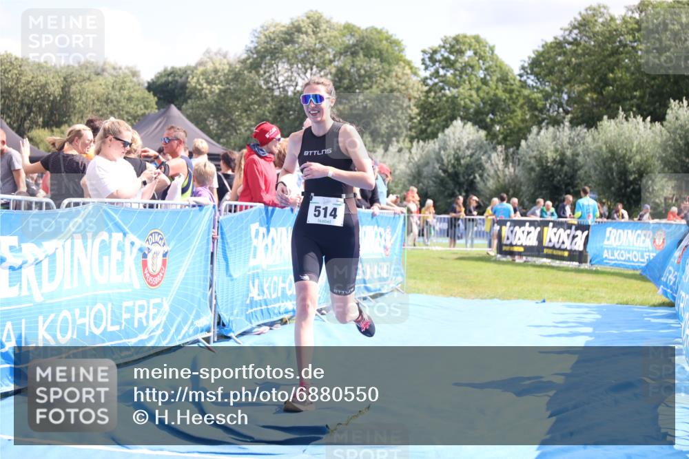25.08.2024 - Elbe Triathlon Hamburg H.Heesch http://msf.ph/oto/6880550 25.08.2024 11:54:44 Ziel 514 meine-sportfotos.de