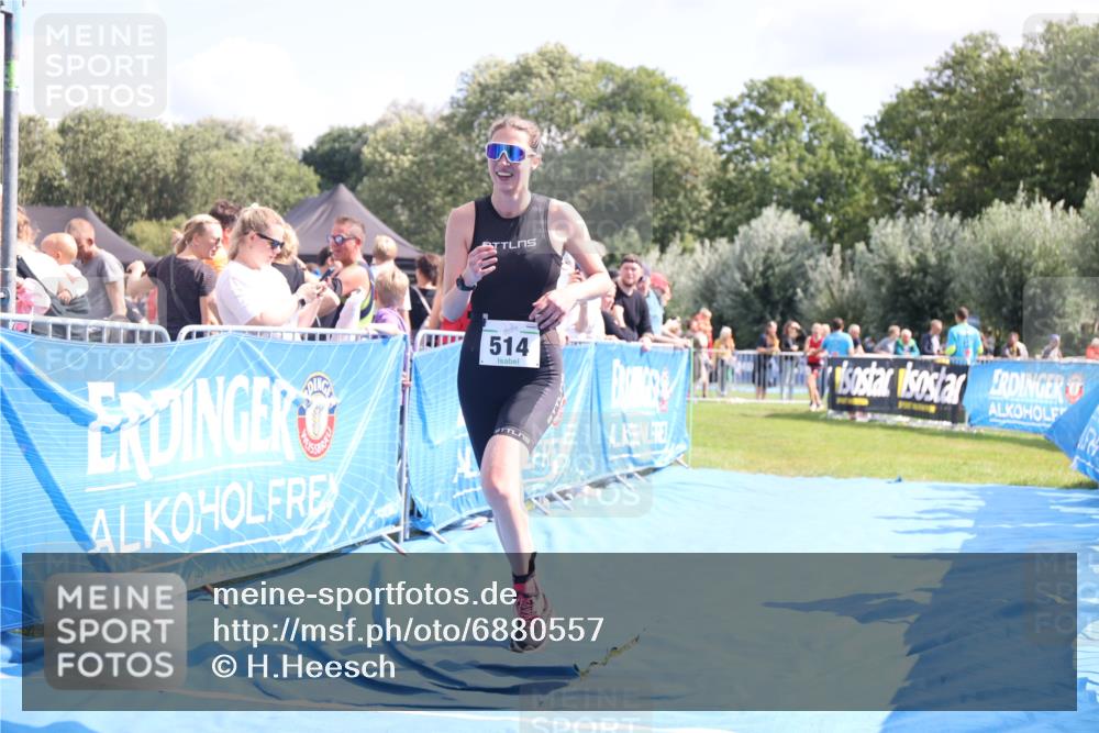 25.08.2024 - Elbe Triathlon Hamburg H.Heesch http://msf.ph/oto/6880557 25.08.2024 11:54:44 Ziel 514 meine-sportfotos.de
