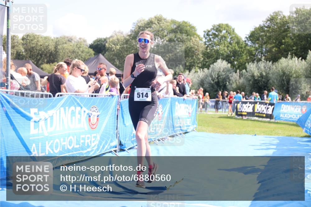 25.08.2024 - Elbe Triathlon Hamburg H.Heesch http://msf.ph/oto/6880560 25.08.2024 11:54:44 Ziel 514 meine-sportfotos.de