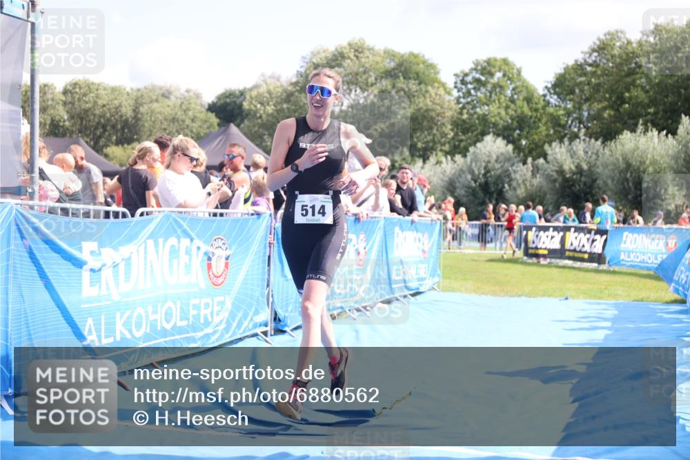 25.08.2024 - Elbe Triathlon Hamburg H.Heesch http://msf.ph/oto/6880562 25.08.2024 11:54:44 Ziel 514 meine-sportfotos.de