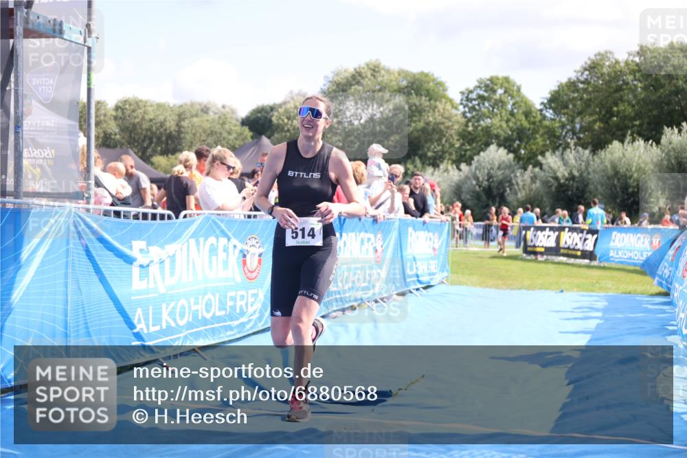 25.08.2024 - Elbe Triathlon Hamburg H.Heesch http://msf.ph/oto/6880568 25.08.2024 11:54:44 Ziel 514 meine-sportfotos.de