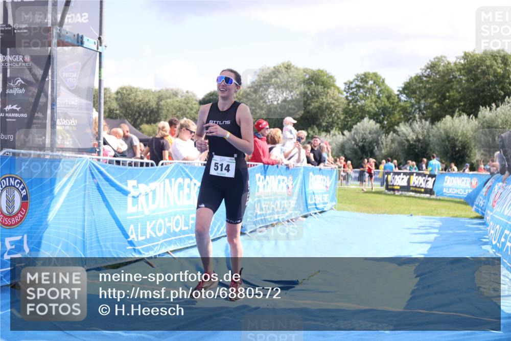 25.08.2024 - Elbe Triathlon Hamburg H.Heesch http://msf.ph/oto/6880572 25.08.2024 11:54:44 Ziel 514 meine-sportfotos.de