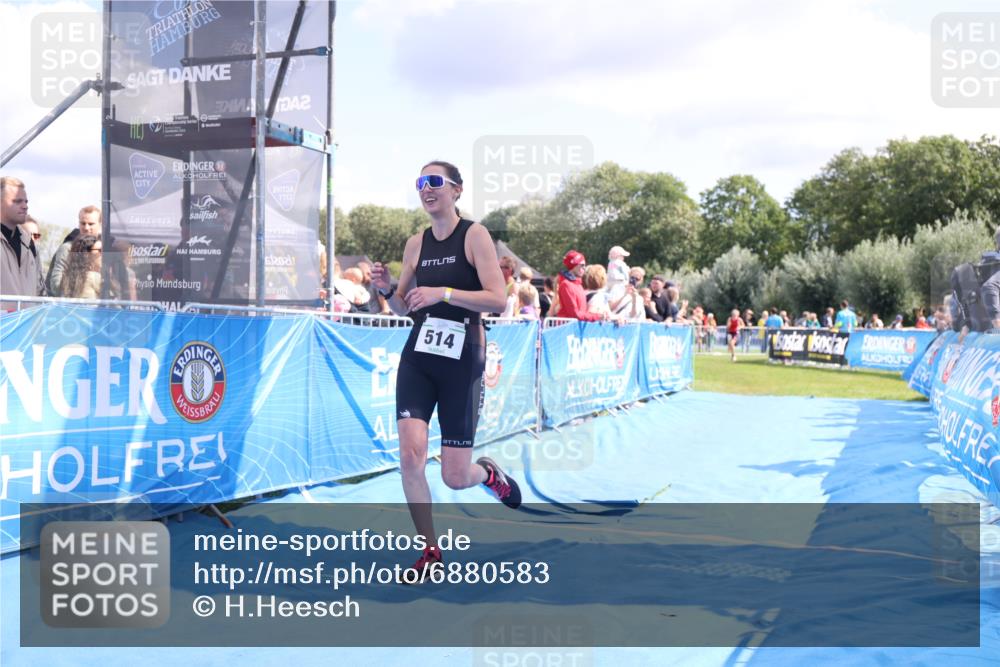 25.08.2024 - Elbe Triathlon Hamburg H.Heesch http://msf.ph/oto/6880583 25.08.2024 11:54:45 Ziel 514 meine-sportfotos.de
