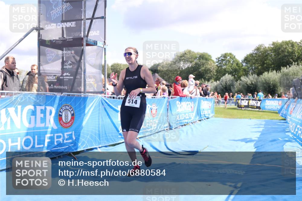 25.08.2024 - Elbe Triathlon Hamburg H.Heesch http://msf.ph/oto/6880584 25.08.2024 11:54:45 Ziel 514 meine-sportfotos.de