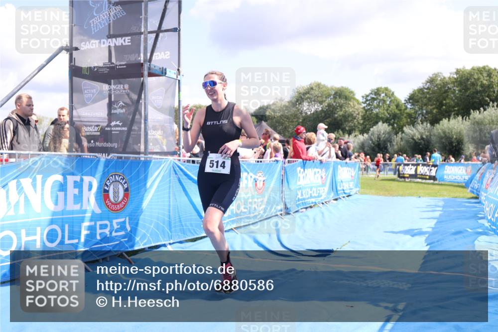 25.08.2024 - Elbe Triathlon Hamburg H.Heesch http://msf.ph/oto/6880586 25.08.2024 11:54:45 Ziel 514 meine-sportfotos.de