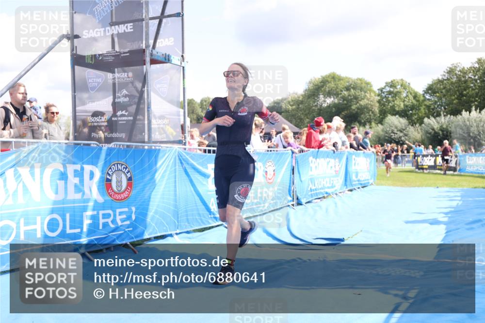 25.08.2024 - Elbe Triathlon Hamburg H.Heesch http://msf.ph/oto/6880641 25.08.2024 11:55:07 Ziel 1529, 1702 meine-sportfotos.de