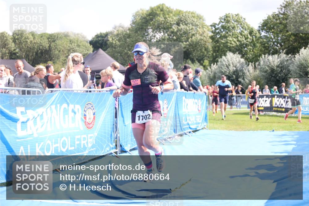 25.08.2024 - Elbe Triathlon Hamburg H.Heesch http://msf.ph/oto/6880664 25.08.2024 11:55:12 Ziel 540, 675, 1529, 1537, 1630, 1702 meine-sportfotos.de