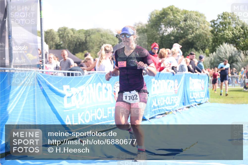 25.08.2024 - Elbe Triathlon Hamburg H.Heesch http://msf.ph/oto/6880677 25.08.2024 11:55:12 Ziel 540, 675, 1529, 1537, 1630, 1702 meine-sportfotos.de