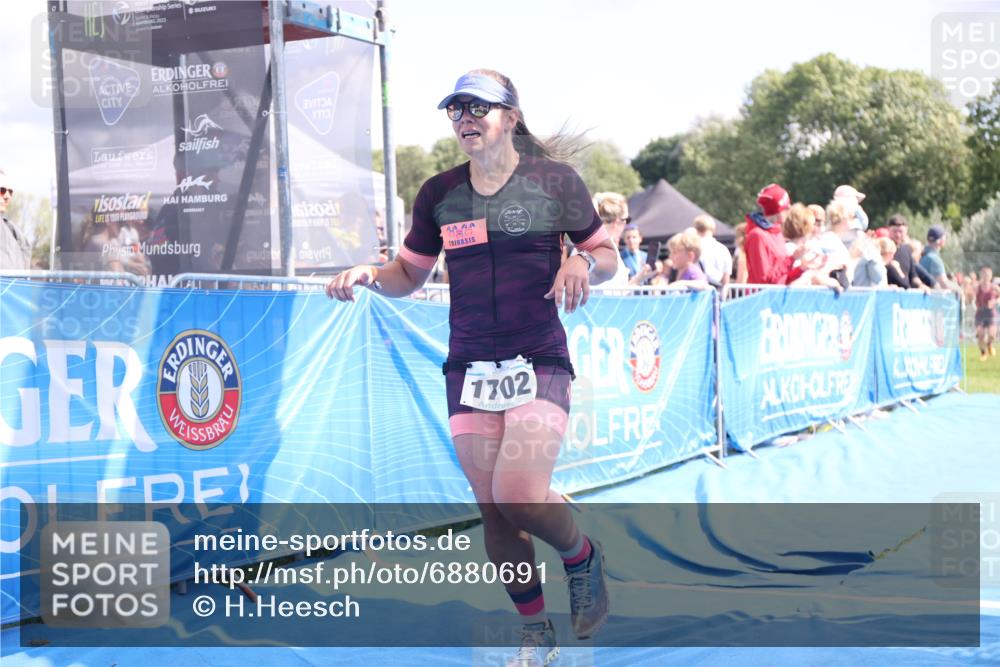 25.08.2024 - Elbe Triathlon Hamburg H.Heesch http://msf.ph/oto/6880691 25.08.2024 11:55:12 Ziel 540, 675, 1529, 1537, 1630, 1702 meine-sportfotos.de