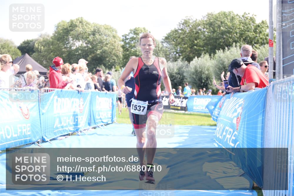 25.08.2024 - Elbe Triathlon Hamburg H.Heesch http://msf.ph/oto/6880710 25.08.2024 11:55:16 Ziel 540, 675, 1537, 1630, 1643, 1702 meine-sportfotos.de