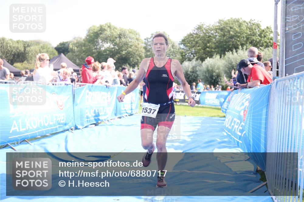 25.08.2024 - Elbe Triathlon Hamburg H.Heesch http://msf.ph/oto/6880717 25.08.2024 11:55:16 Ziel 540, 675, 1537, 1630, 1643, 1702 meine-sportfotos.de
