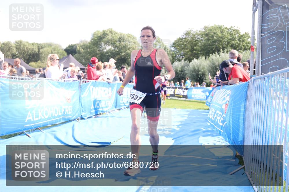 25.08.2024 - Elbe Triathlon Hamburg H.Heesch http://msf.ph/oto/6880720 25.08.2024 11:55:16 Ziel 540, 675, 1537, 1630, 1643, 1702 meine-sportfotos.de