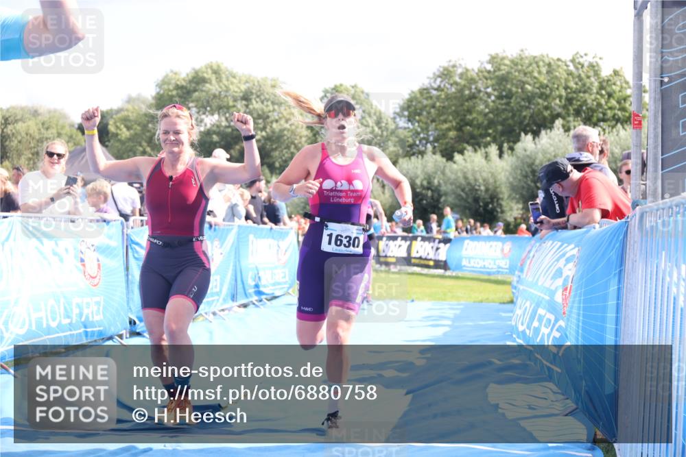 25.08.2024 - Elbe Triathlon Hamburg H.Heesch http://msf.ph/oto/6880758 25.08.2024 11:55:20 Ziel 540, 675, 1537, 1630, 1643, 1692 meine-sportfotos.de