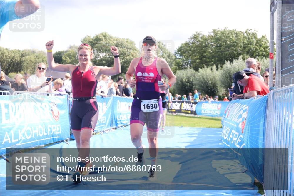 25.08.2024 - Elbe Triathlon Hamburg H.Heesch http://msf.ph/oto/6880763 25.08.2024 11:55:20 Ziel 540, 675, 1537, 1630, 1643, 1692 meine-sportfotos.de