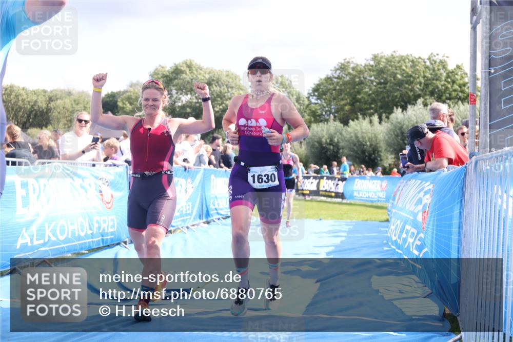 25.08.2024 - Elbe Triathlon Hamburg H.Heesch http://msf.ph/oto/6880765 25.08.2024 11:55:20 Ziel 540, 675, 1537, 1630, 1643, 1692 meine-sportfotos.de