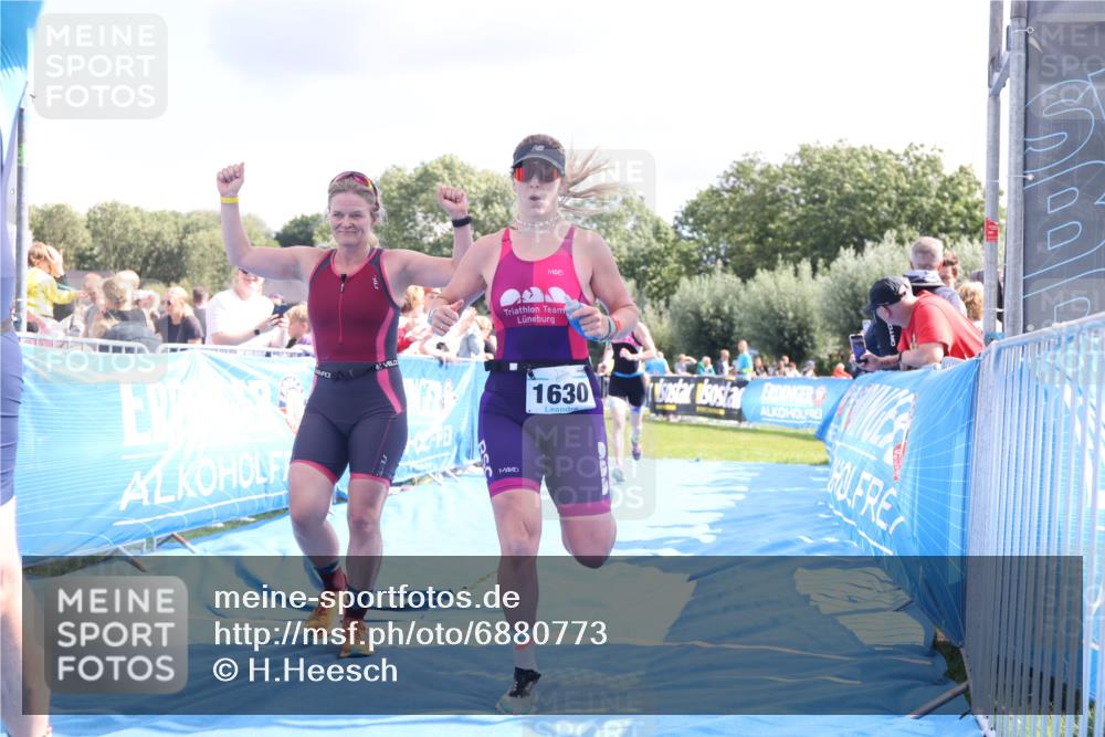 25.08.2024 - Elbe Triathlon Hamburg H.Heesch http://msf.ph/oto/6880773 25.08.2024 11:55:20 Ziel 540, 675, 1537, 1630, 1643, 1692 meine-sportfotos.de