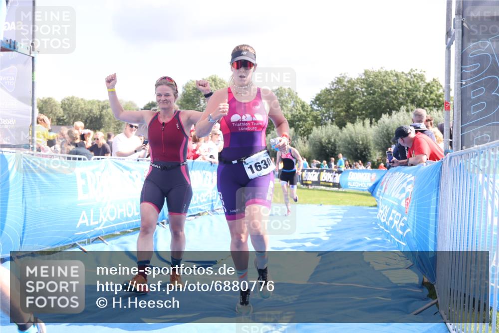 25.08.2024 - Elbe Triathlon Hamburg H.Heesch http://msf.ph/oto/6880776 25.08.2024 11:55:20 Ziel 540, 675, 1537, 1630, 1643, 1692 meine-sportfotos.de