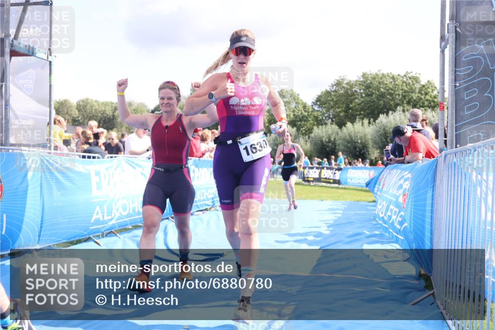 25.08.2024 - Elbe Triathlon Hamburg H.Heesch http://msf.ph/oto/6880780 25.08.2024 11:55:20 Ziel 540, 675, 1537, 1630, 1643, 1692 meine-sportfotos.de