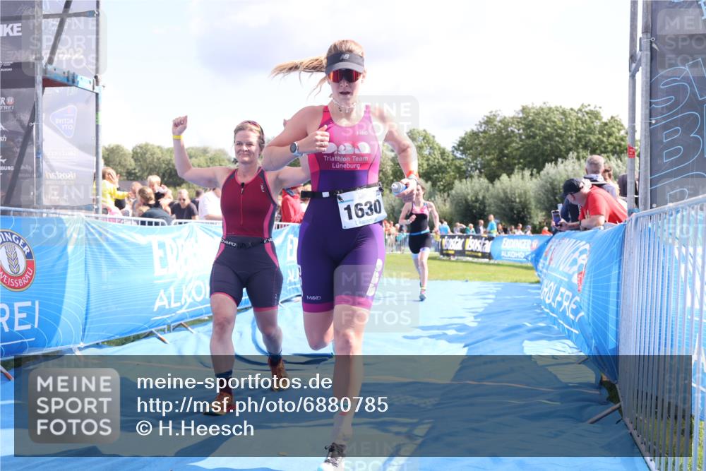 25.08.2024 - Elbe Triathlon Hamburg H.Heesch http://msf.ph/oto/6880785 25.08.2024 11:55:20 Ziel 540, 675, 1537, 1630, 1643, 1692 meine-sportfotos.de