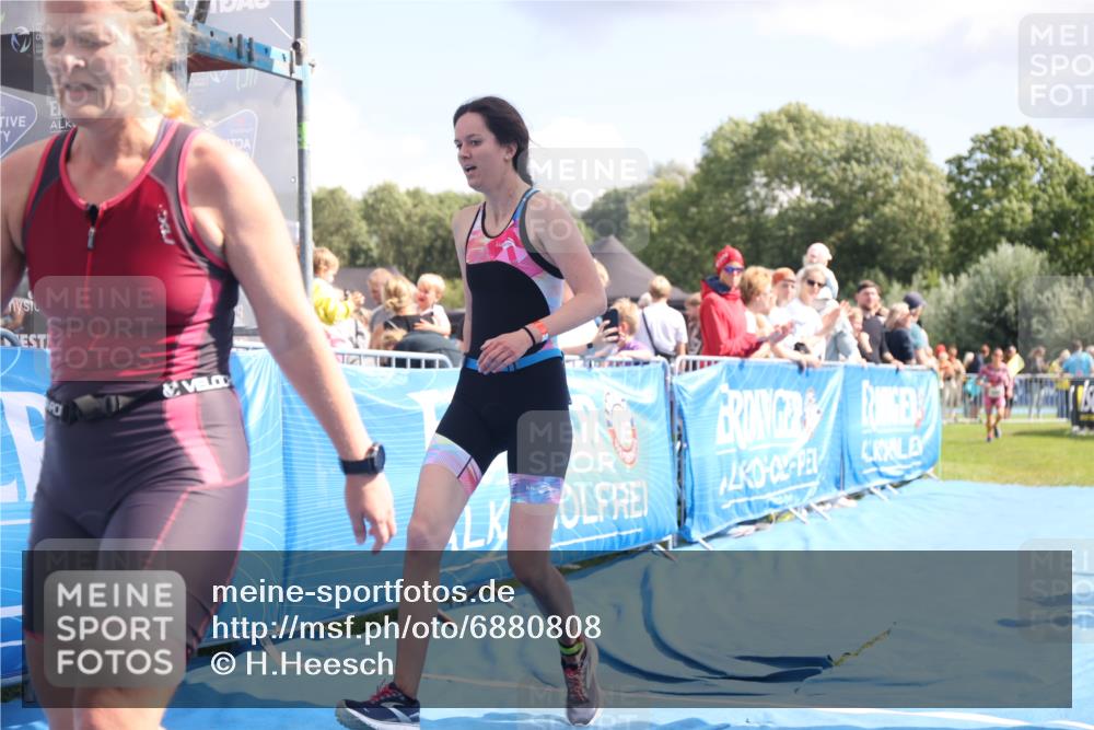 25.08.2024 - Elbe Triathlon Hamburg H.Heesch http://msf.ph/oto/6880808 25.08.2024 11:55:22 Ziel 540, 675, 1537, 1630, 1643, 1692 meine-sportfotos.de