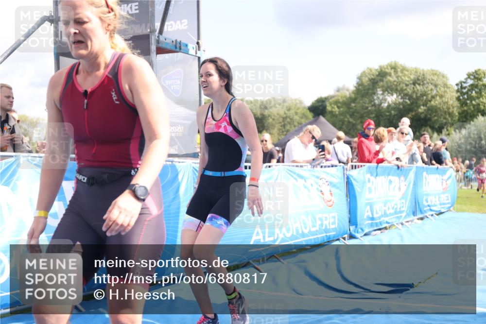 25.08.2024 - Elbe Triathlon Hamburg H.Heesch http://msf.ph/oto/6880817 25.08.2024 11:55:22 Ziel 540, 675, 1537, 1630, 1643, 1692 meine-sportfotos.de