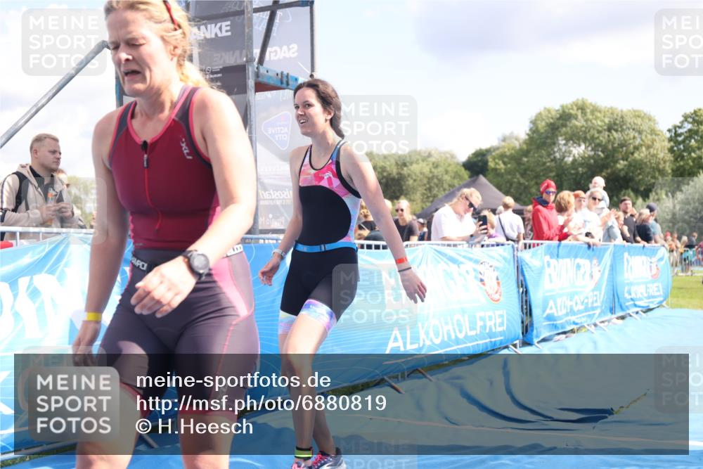 25.08.2024 - Elbe Triathlon Hamburg H.Heesch http://msf.ph/oto/6880819 25.08.2024 11:55:22 Ziel 540, 675, 1537, 1630, 1643, 1692 meine-sportfotos.de