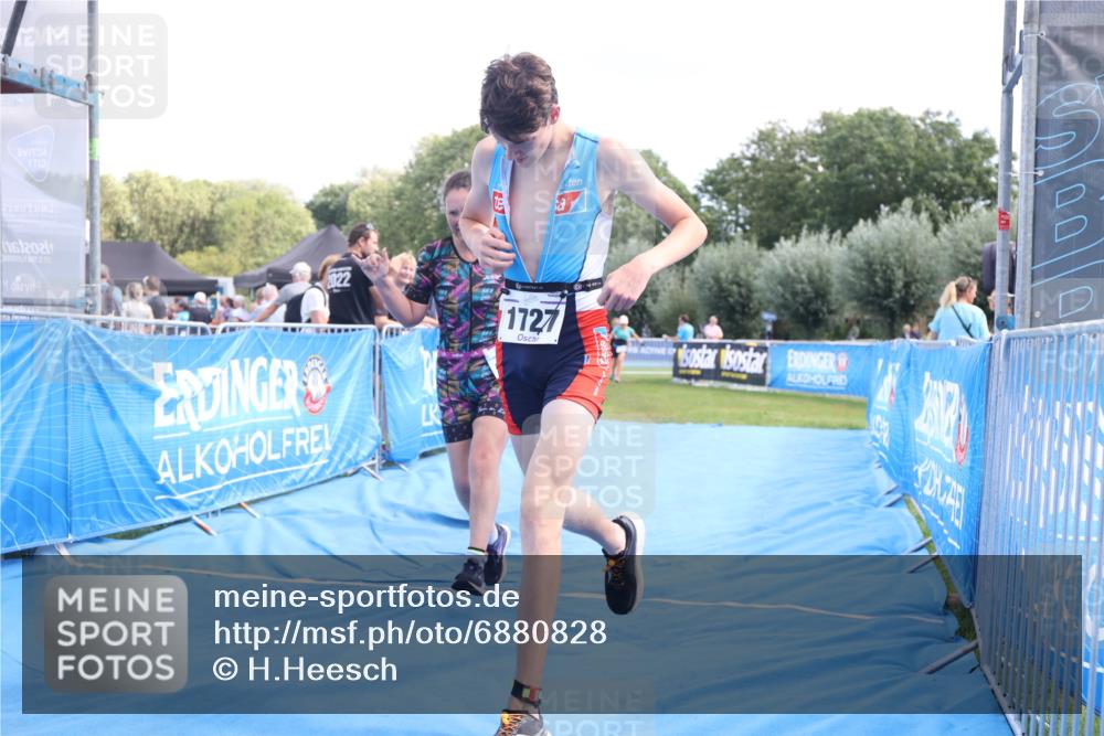 25.08.2024 - Elbe Triathlon Hamburg H.Heesch http://msf.ph/oto/6880828 25.08.2024 12:27:26 Ziel 1531, 1655, 1676, 1727 meine-sportfotos.de