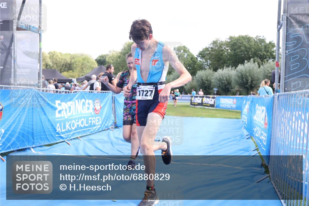 25.08.2024 - Elbe Triathlon Hamburg H.Heesch http://msf.ph/oto/6880829 25.08.2024 12:27:26 Ziel 1531, 1655, 1676, 1727 meine-sportfotos.de