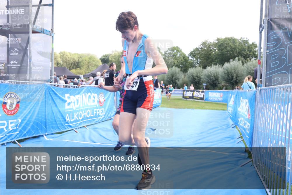 25.08.2024 - Elbe Triathlon Hamburg H.Heesch http://msf.ph/oto/6880834 25.08.2024 12:27:26 Ziel 1531, 1655, 1676, 1727 meine-sportfotos.de