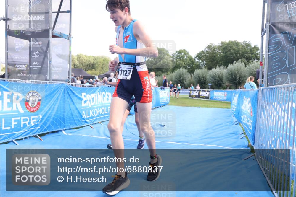 25.08.2024 - Elbe Triathlon Hamburg H.Heesch http://msf.ph/oto/6880837 25.08.2024 12:27:26 Ziel 1531, 1655, 1676, 1727 meine-sportfotos.de