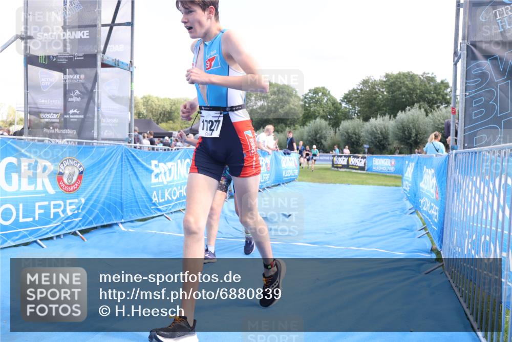25.08.2024 - Elbe Triathlon Hamburg H.Heesch http://msf.ph/oto/6880839 25.08.2024 12:27:26 Ziel 1531, 1655, 1676, 1727 meine-sportfotos.de