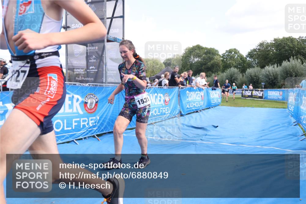25.08.2024 - Elbe Triathlon Hamburg H.Heesch http://msf.ph/oto/6880849 25.08.2024 12:27:27 Ziel 1531, 1534, 1655, 1676, 1727 meine-sportfotos.de