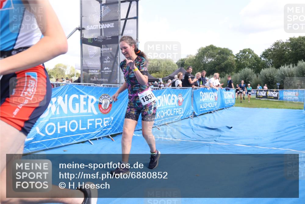 25.08.2024 - Elbe Triathlon Hamburg H.Heesch http://msf.ph/oto/6880852 25.08.2024 12:27:27 Ziel 1531, 1534, 1655, 1676, 1727 meine-sportfotos.de
