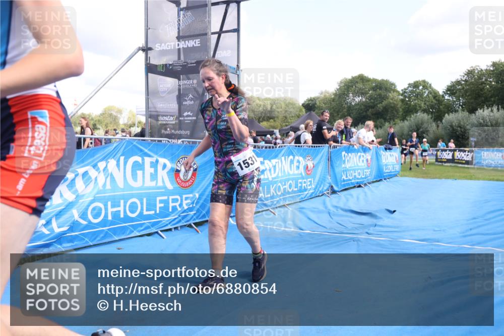 25.08.2024 - Elbe Triathlon Hamburg H.Heesch http://msf.ph/oto/6880854 25.08.2024 12:27:27 Ziel 1531, 1534, 1655, 1676, 1727 meine-sportfotos.de
