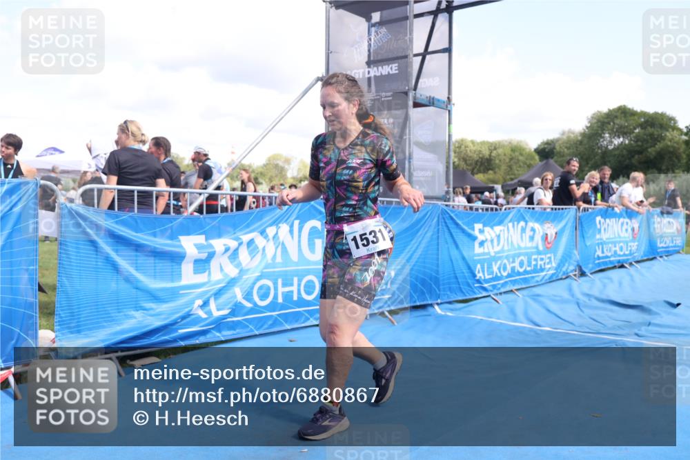 25.08.2024 - Elbe Triathlon Hamburg H.Heesch http://msf.ph/oto/6880867 25.08.2024 12:27:27 Ziel 1531, 1534, 1655, 1676, 1727 meine-sportfotos.de