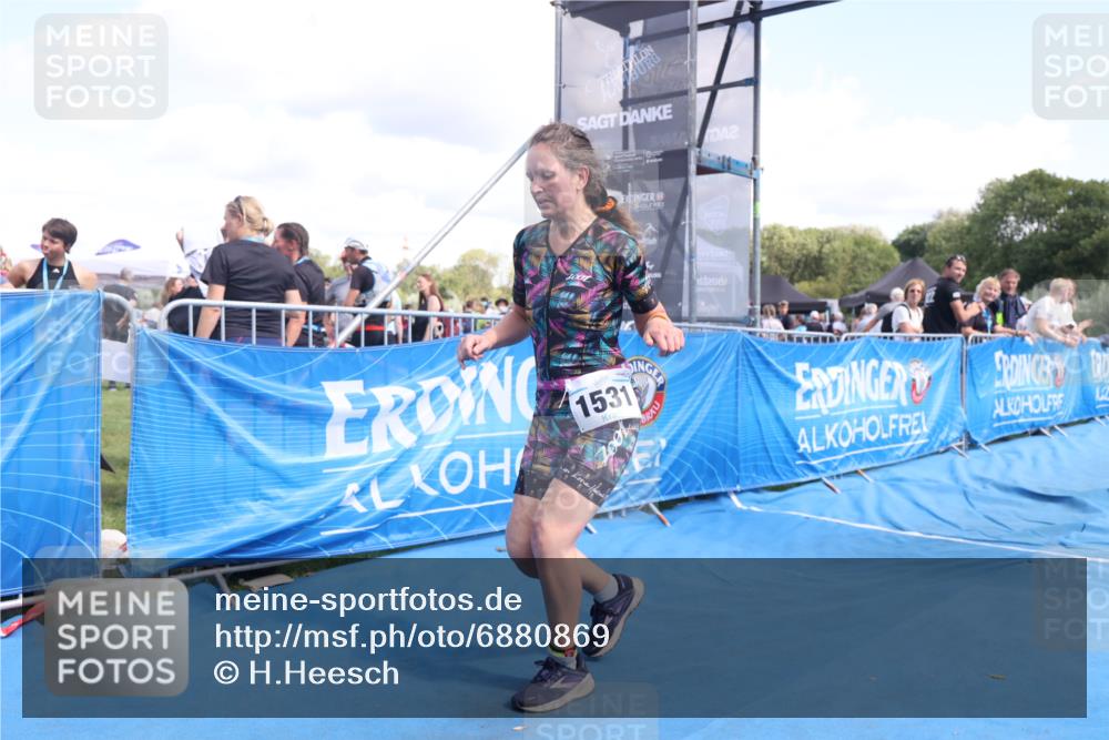 25.08.2024 - Elbe Triathlon Hamburg H.Heesch http://msf.ph/oto/6880869 25.08.2024 12:27:27 Ziel 1531, 1534, 1655, 1676, 1727 meine-sportfotos.de