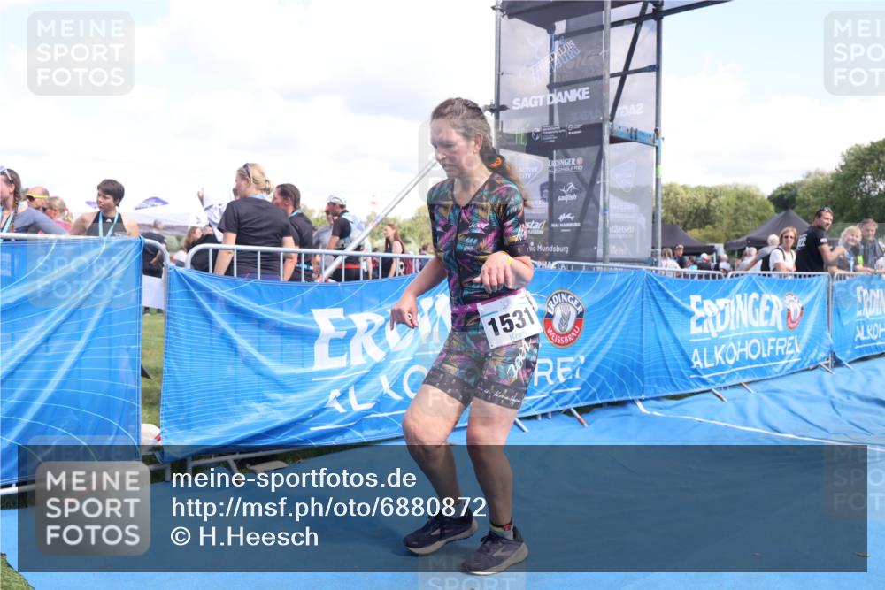 25.08.2024 - Elbe Triathlon Hamburg H.Heesch http://msf.ph/oto/6880872 25.08.2024 12:27:28 Ziel 1531, 1534, 1655, 1676, 1727 meine-sportfotos.de