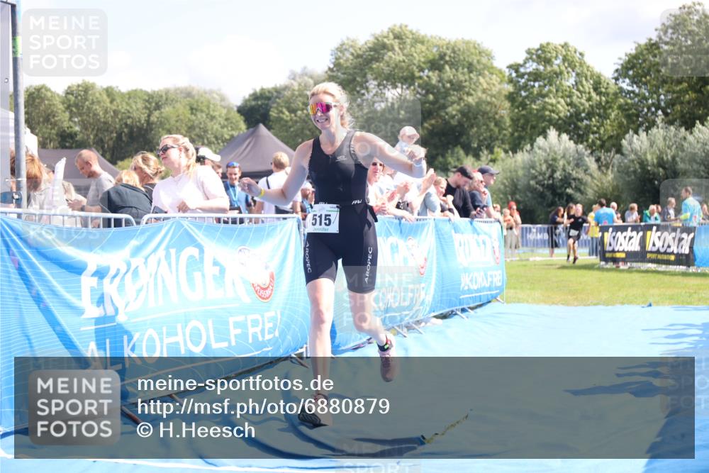 25.08.2024 - Elbe Triathlon Hamburg H.Heesch http://msf.ph/oto/6880879 25.08.2024 11:55:34 Ziel 515, 1610, 1692 meine-sportfotos.de