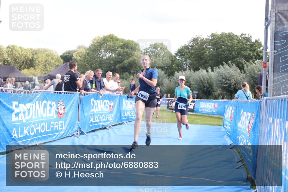 25.08.2024 - Elbe Triathlon Hamburg H.Heesch http://msf.ph/oto/6880883 25.08.2024 12:27:30 Ziel 1531, 1534, 1655, 1676, 1727 meine-sportfotos.de