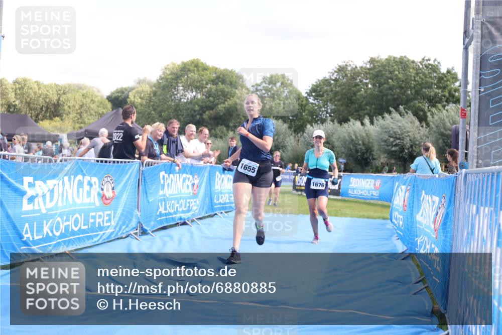 25.08.2024 - Elbe Triathlon Hamburg H.Heesch http://msf.ph/oto/6880885 25.08.2024 12:27:30 Ziel 1531, 1534, 1655, 1676, 1727 meine-sportfotos.de