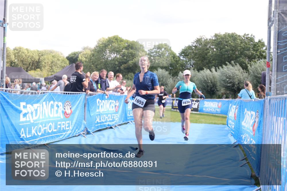 25.08.2024 - Elbe Triathlon Hamburg H.Heesch http://msf.ph/oto/6880891 25.08.2024 12:27:30 Ziel 1531, 1534, 1655, 1676, 1727 meine-sportfotos.de