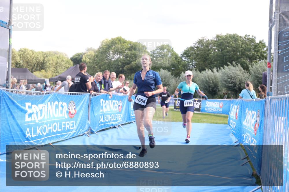 25.08.2024 - Elbe Triathlon Hamburg H.Heesch http://msf.ph/oto/6880893 25.08.2024 12:27:30 Ziel 1531, 1534, 1655, 1676, 1727 meine-sportfotos.de