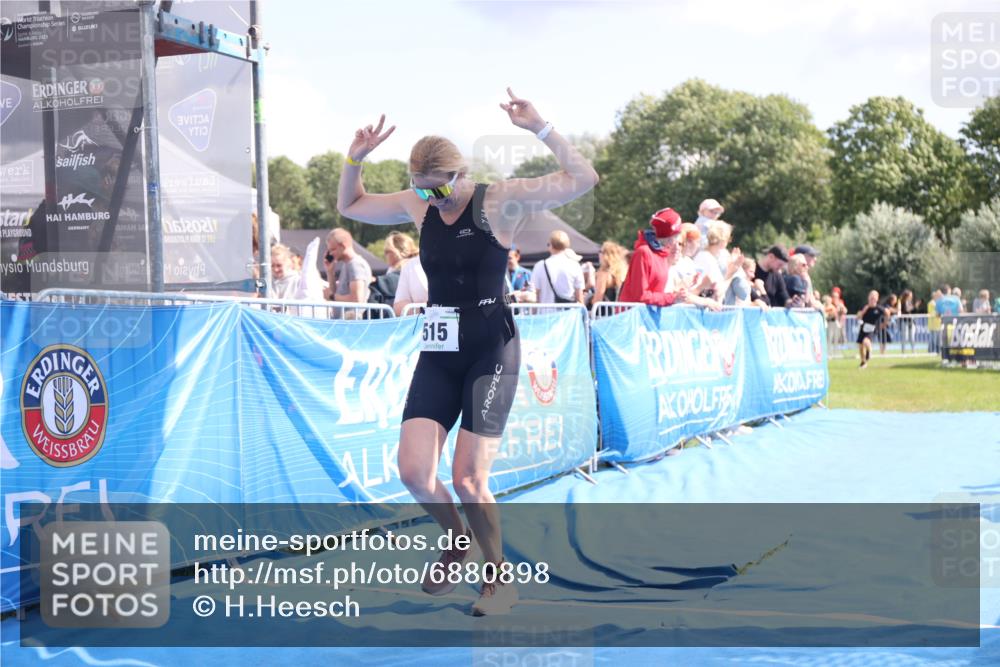 25.08.2024 - Elbe Triathlon Hamburg H.Heesch http://msf.ph/oto/6880898 25.08.2024 11:55:35 Ziel 515, 1610, 1692 meine-sportfotos.de