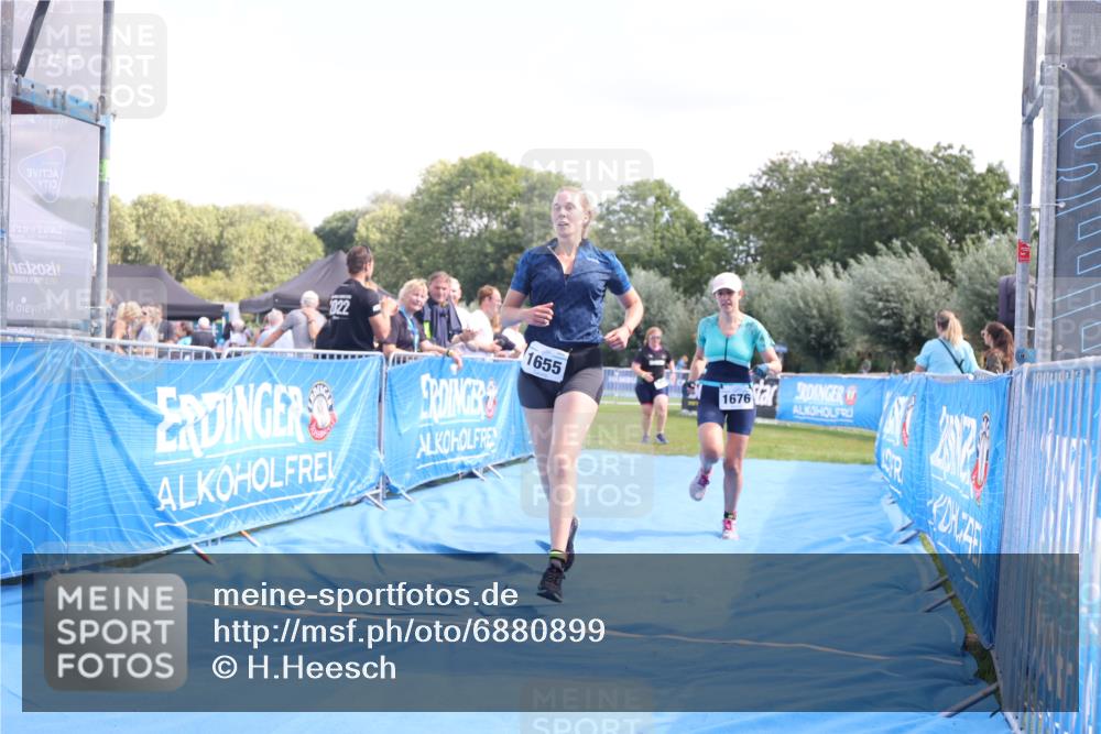 25.08.2024 - Elbe Triathlon Hamburg H.Heesch http://msf.ph/oto/6880899 25.08.2024 12:27:31 Ziel 1531, 1534, 1655, 1676, 1727 meine-sportfotos.de