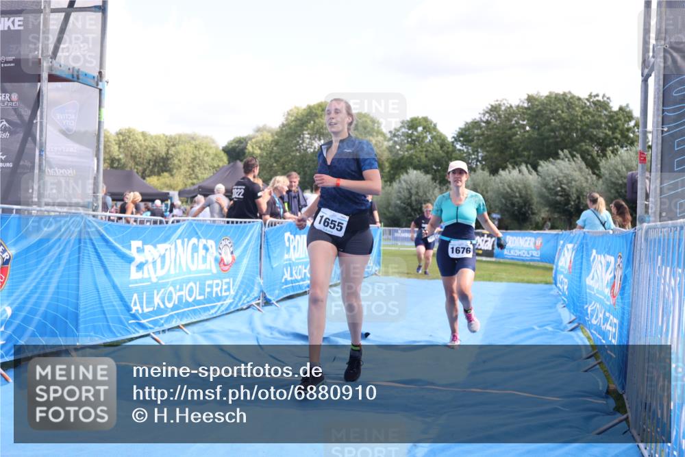 25.08.2024 - Elbe Triathlon Hamburg H.Heesch http://msf.ph/oto/6880910 25.08.2024 12:27:31 Ziel 1531, 1534, 1655, 1676, 1727 meine-sportfotos.de