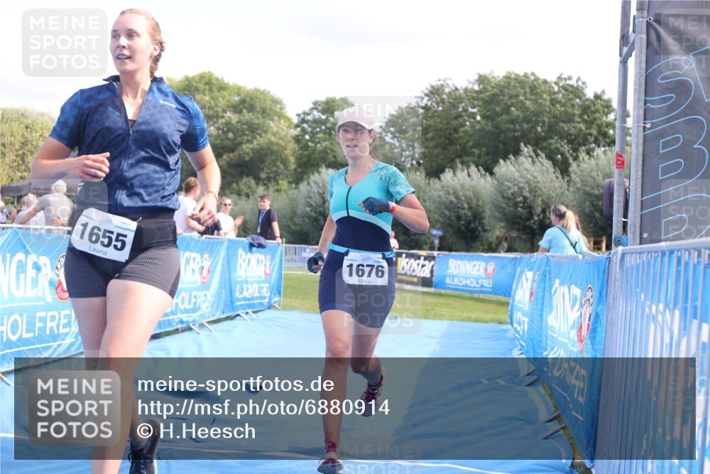25.08.2024 - Elbe Triathlon Hamburg H.Heesch http://msf.ph/oto/6880914 25.08.2024 12:27:31 Ziel 1531, 1534, 1655, 1676, 1727 meine-sportfotos.de