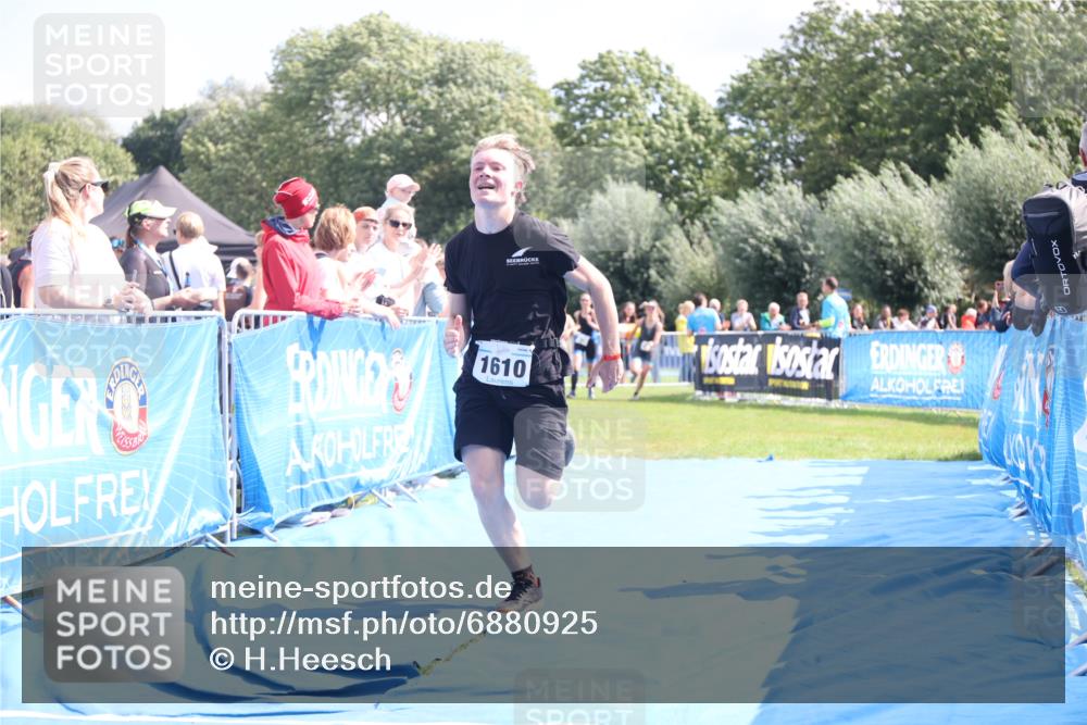 25.08.2024 - Elbe Triathlon Hamburg H.Heesch http://msf.ph/oto/6880925 25.08.2024 11:55:39 Ziel 472, 515, 791, 1610 meine-sportfotos.de
