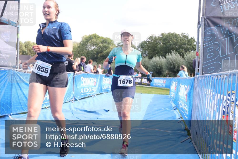 25.08.2024 - Elbe Triathlon Hamburg H.Heesch http://msf.ph/oto/6880926 25.08.2024 12:27:32 Ziel 1531, 1534, 1655, 1676, 1727 meine-sportfotos.de