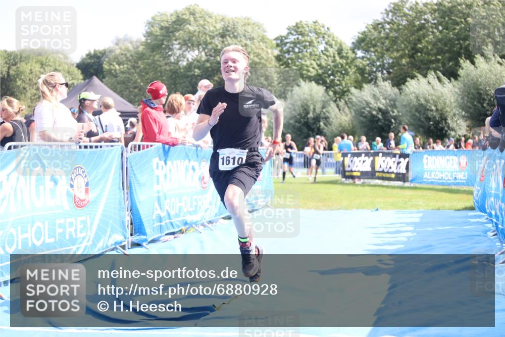 25.08.2024 - Elbe Triathlon Hamburg H.Heesch http://msf.ph/oto/6880928 25.08.2024 11:55:39 Ziel 472, 515, 791, 1610 meine-sportfotos.de