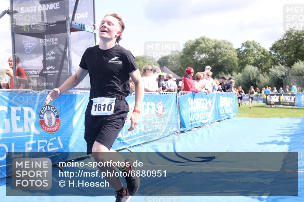 25.08.2024 - Elbe Triathlon Hamburg H.Heesch http://msf.ph/oto/6880951 25.08.2024 11:55:40 Ziel 472, 515, 791, 1610 meine-sportfotos.de